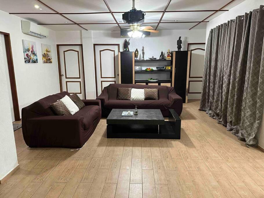 Alona Park Residence - 3 Bedroom Apartment- Alex And Jesa Unit 邦劳 外观 照片