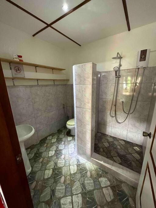 Alona Park Residence - 3 Bedroom Apartment- Alex And Jesa Unit 邦劳 外观 照片